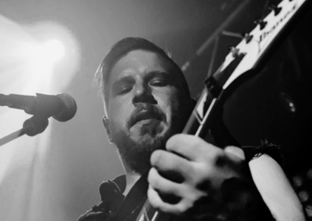 Empty Pocket Coverband - Angelo