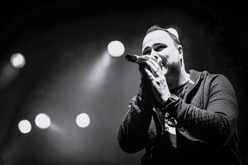 Empty Pocket Coverband - Basti